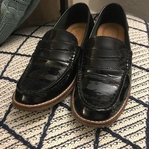 Black patent Leather Sperry loafers